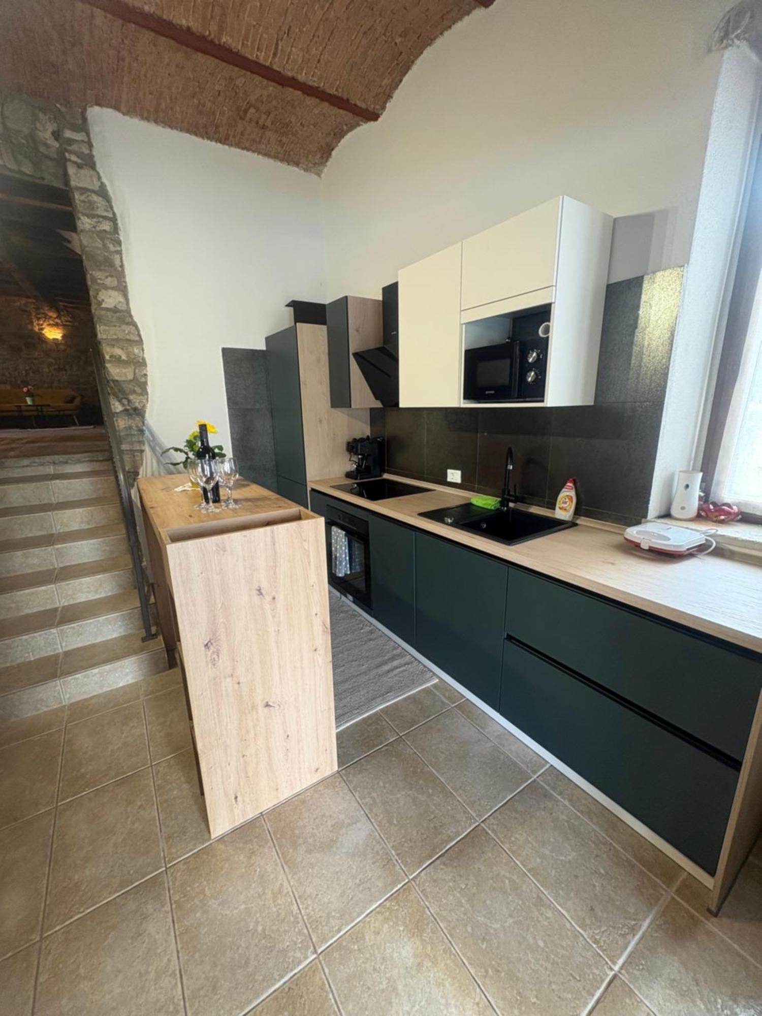 Villa Letizia Oprtalj Esterno foto