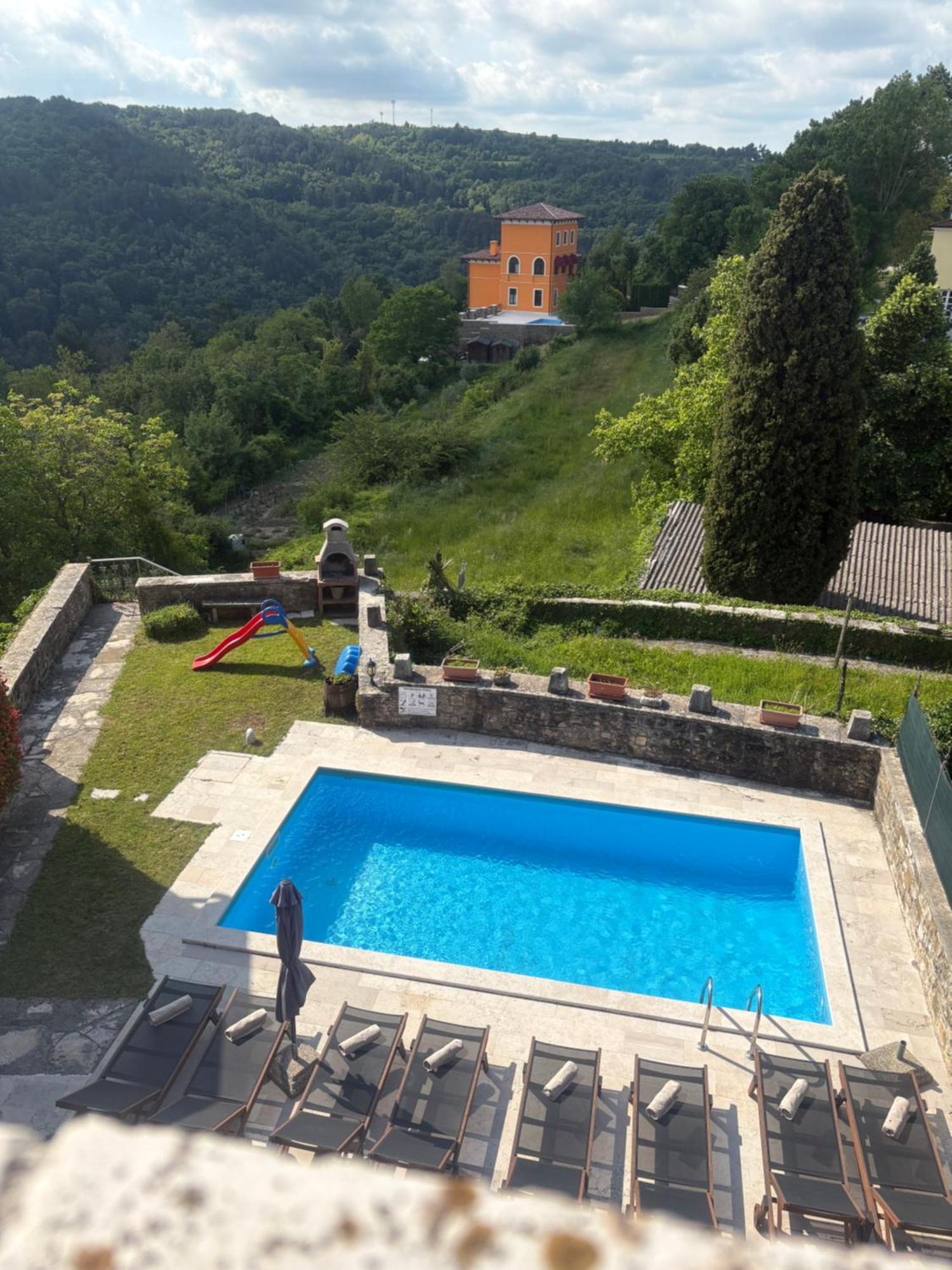Villa Letizia Oprtalj Esterno foto
