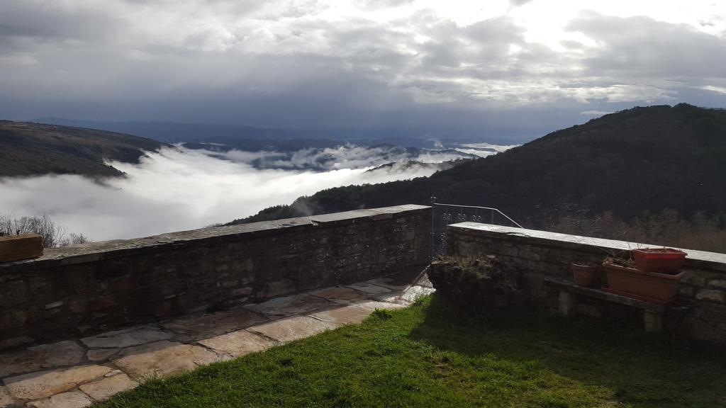 Villa Letizia Oprtalj Esterno foto