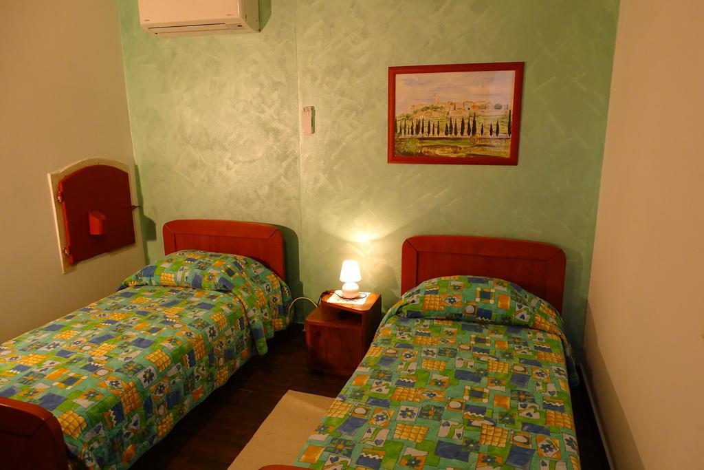 Villa Letizia Oprtalj Camera foto